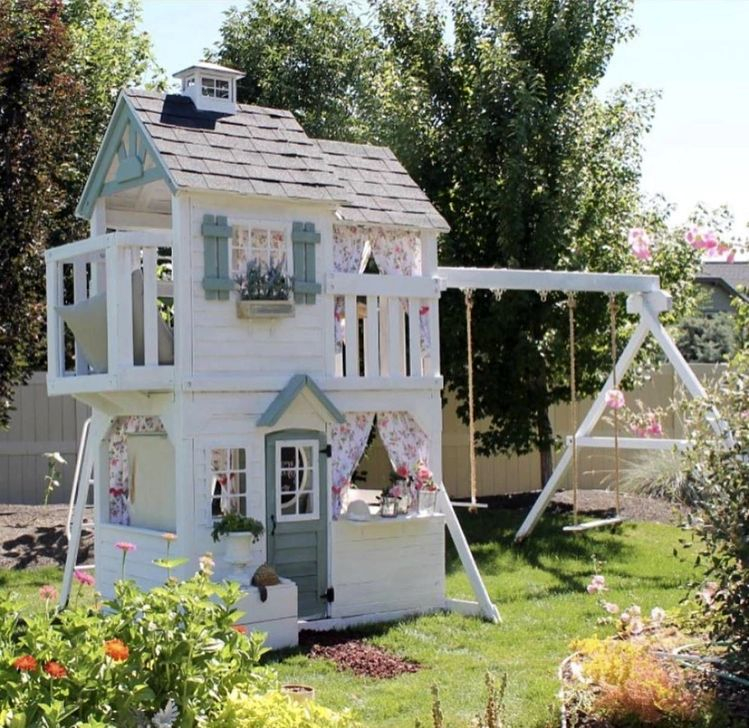 Marvelous Outdoor Playhouses Ideas To Live Childhood Adventures 30