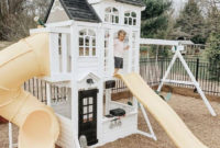 Marvelous Outdoor Playhouses Ideas To Live Childhood Adventures 50